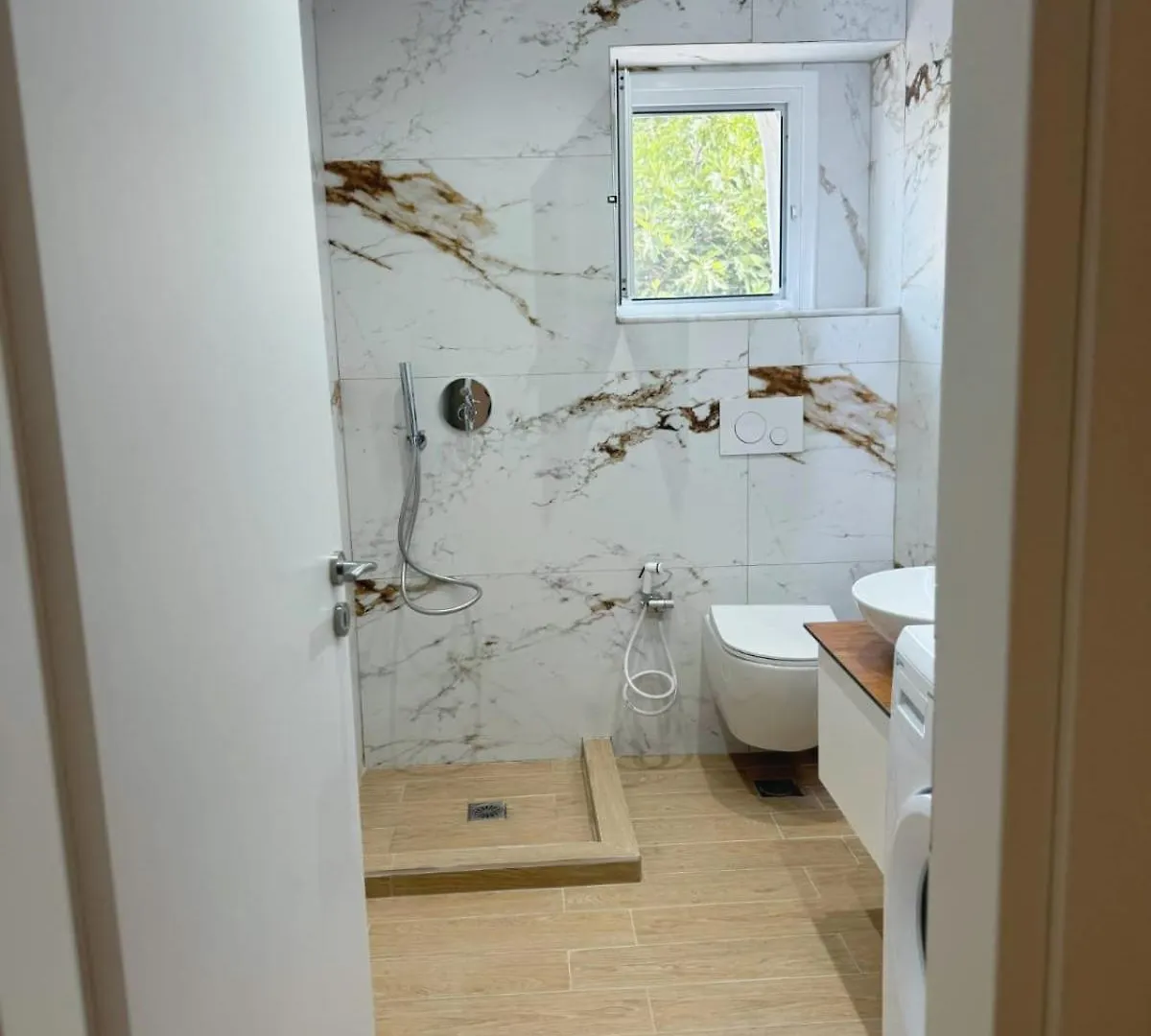 Klaudia Holiday Apartment Sarande 0*,  Albania
